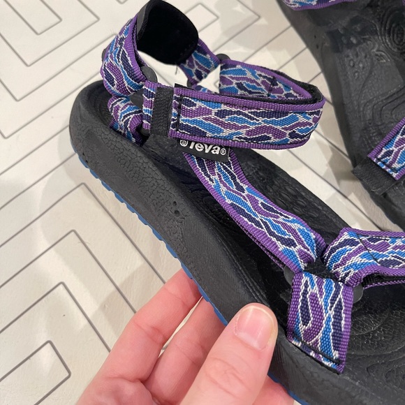 Teva Velcro Sandals - Picture 4 of 9